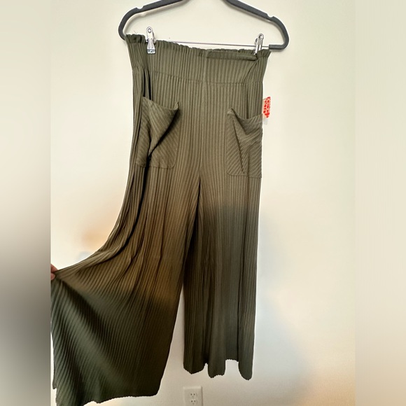 Army green FP wide leg pant - Picture 3 of 4